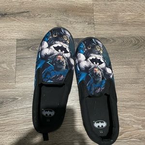 Men’s Batman slip-on style house shoes